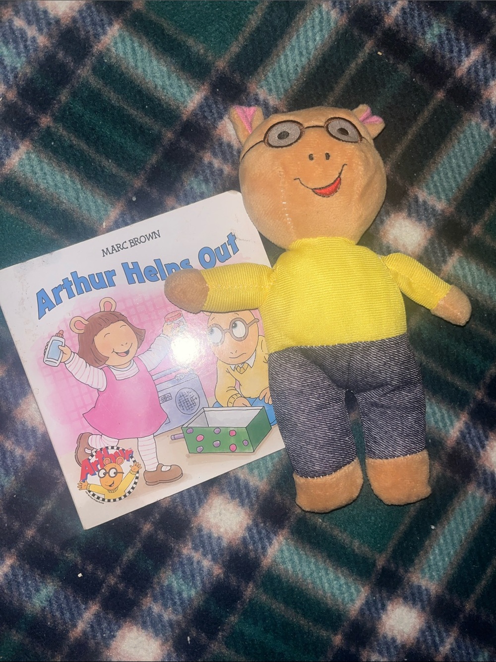 PBS Arthur Bundle lot of 2 Vintage plush and boardbook